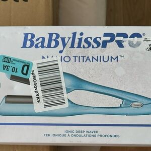 SOLD****SOLD***Babyliss Crimper